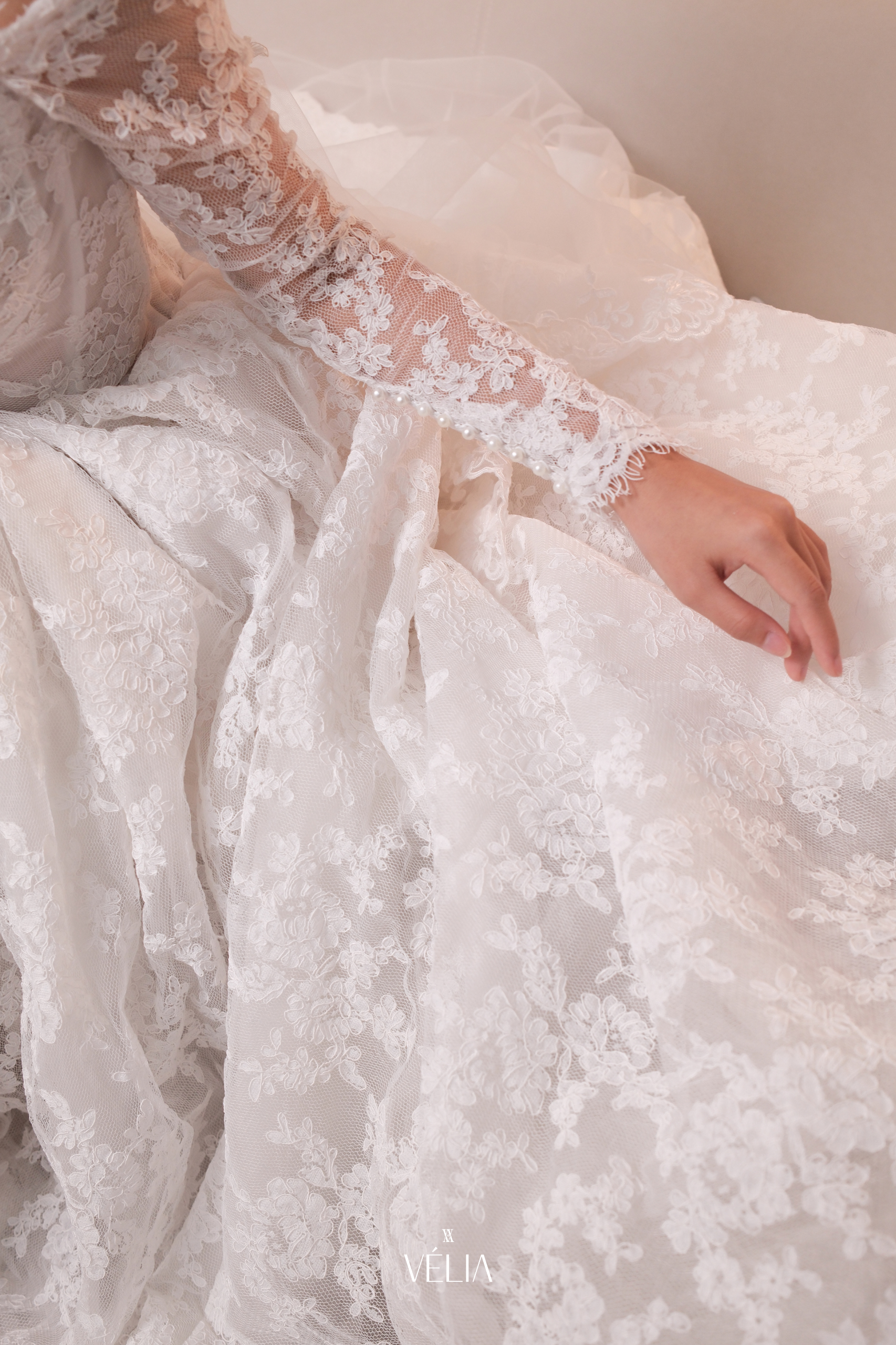 Lookbook 02 - Image 7